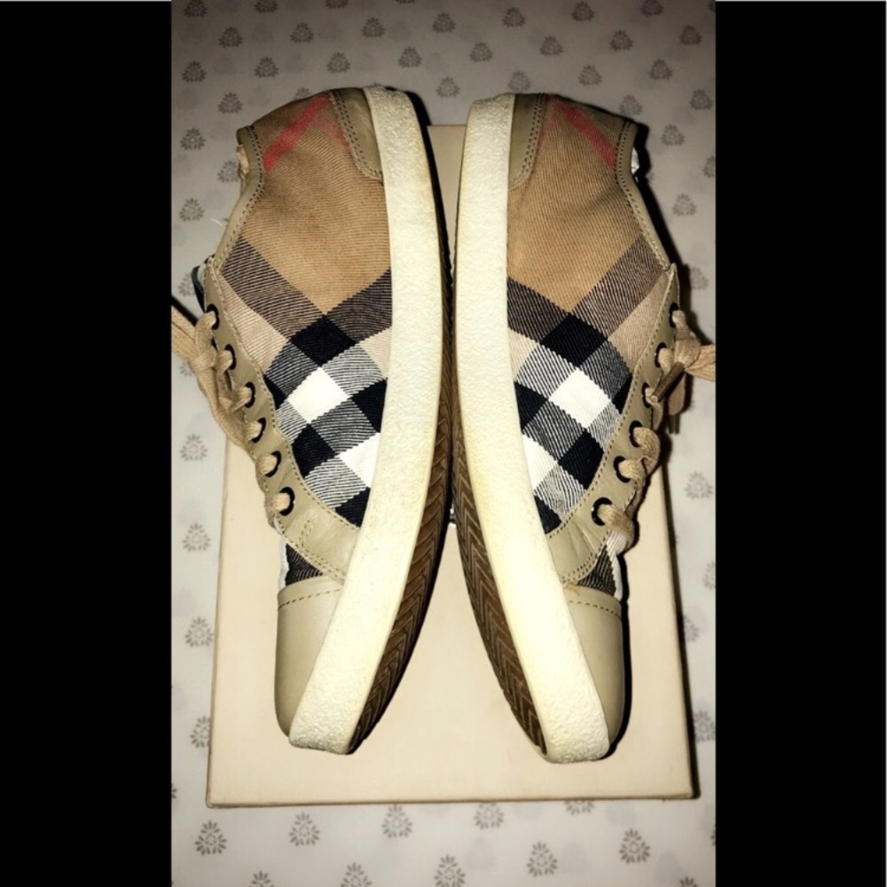 Burberry sneakers - Picture 3 of 7